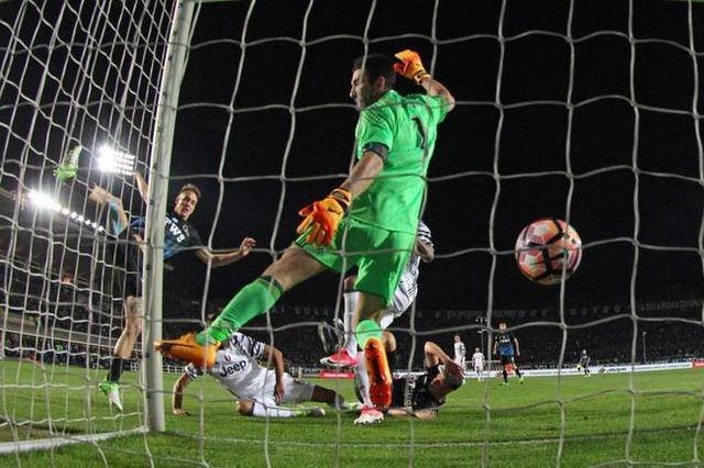  里尔防守反击战术奏效，客场逼平强敌收获宝贵一分